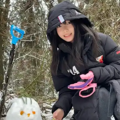 隗逸馨